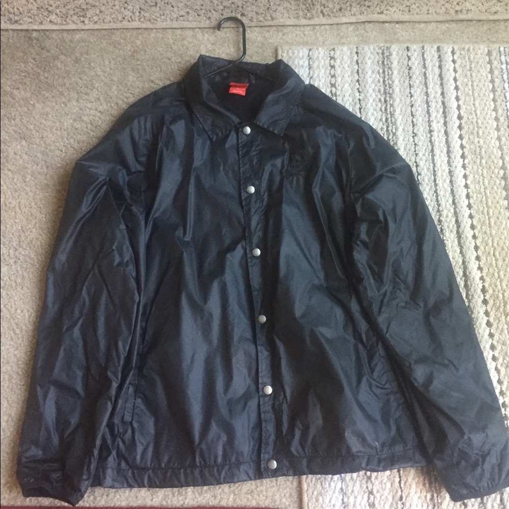 Nike Wind-Breaker Jacket